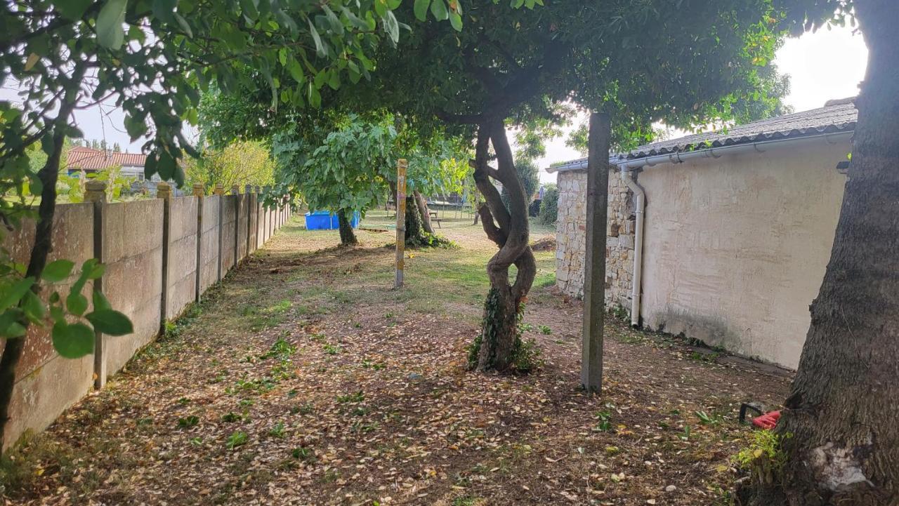 Maison 6 Personnes A Qlqs Minutes Des Plages Le Bernard Exteriér fotografie
